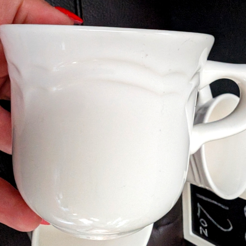 Pfaltzgraff Gazebo lot 4 white ceramic fluted coffee/tea mugs